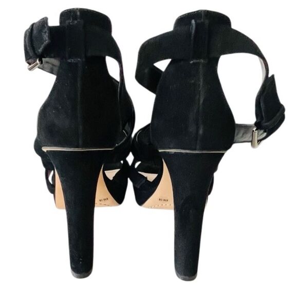 NWOT Vince Camuto Catyna Platform
Black Dress Sandal size 8. - Picture 7 of 8